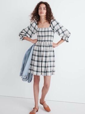 Madewell | Lucie Plaid Smocked Dress | Medium | Pink Blue Elbow Sleeve